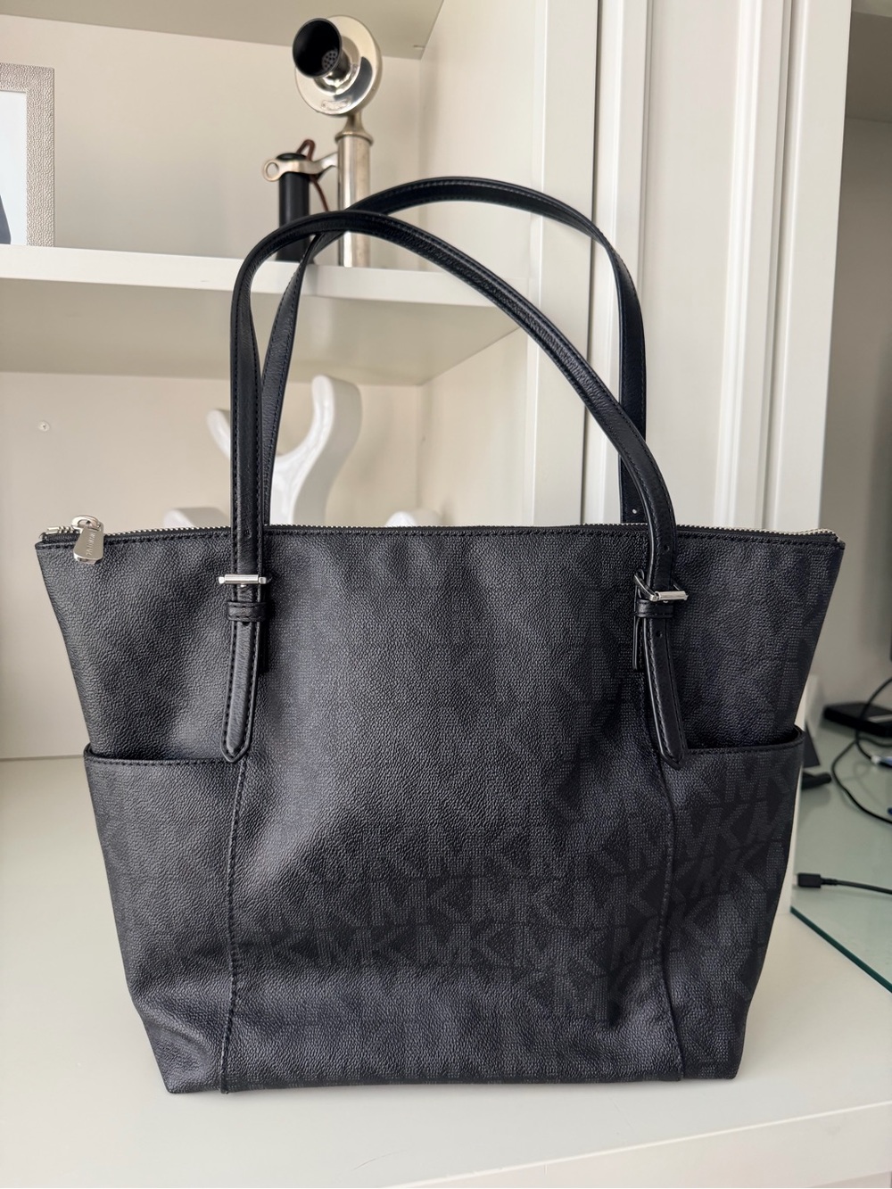 MICHAEL KORS Leather Jet Set Black Charlotte Medium Shoulder Tote Purse Bag